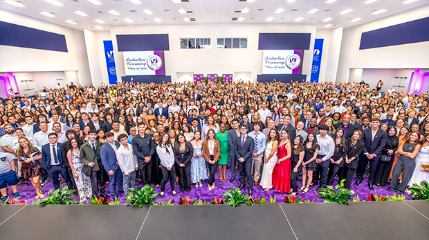 Group of honors college student photo